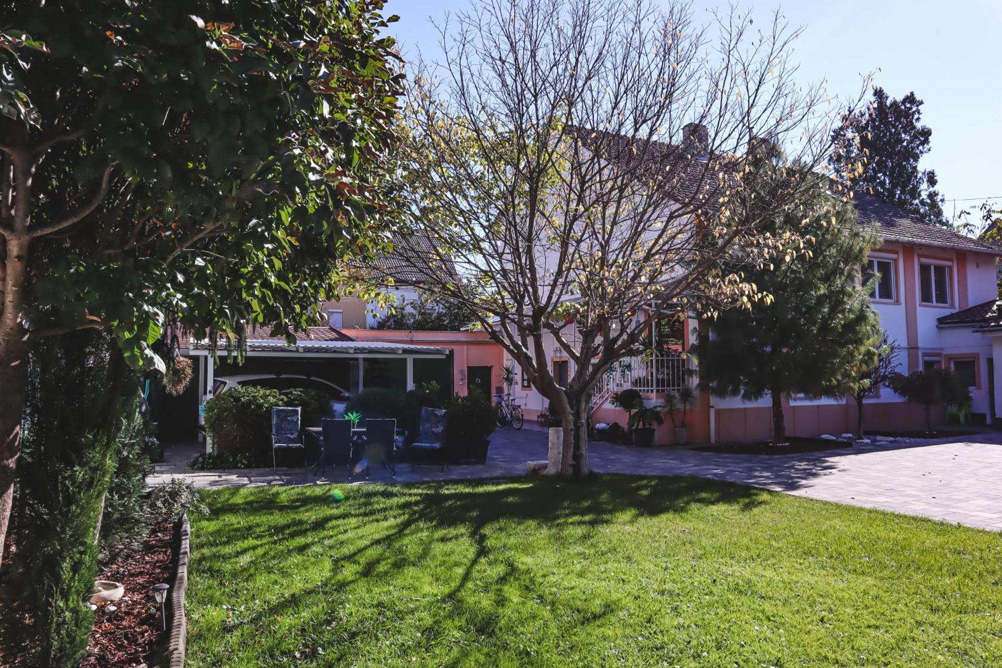 Szivarvany Panzio Szeged Ngoại thất bức ảnh